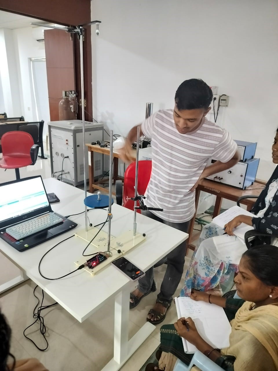 Height adjustable table experiment